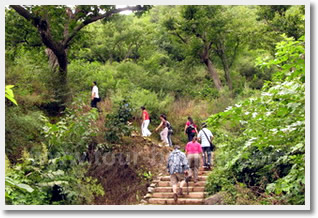 Xiao Xi Hu Circuit Hiking Day Trip